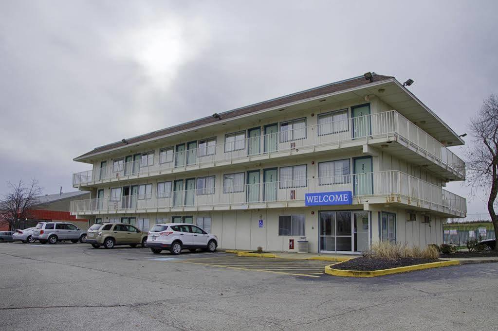 Super 8 By Wyndham Florence Extérieur photo
