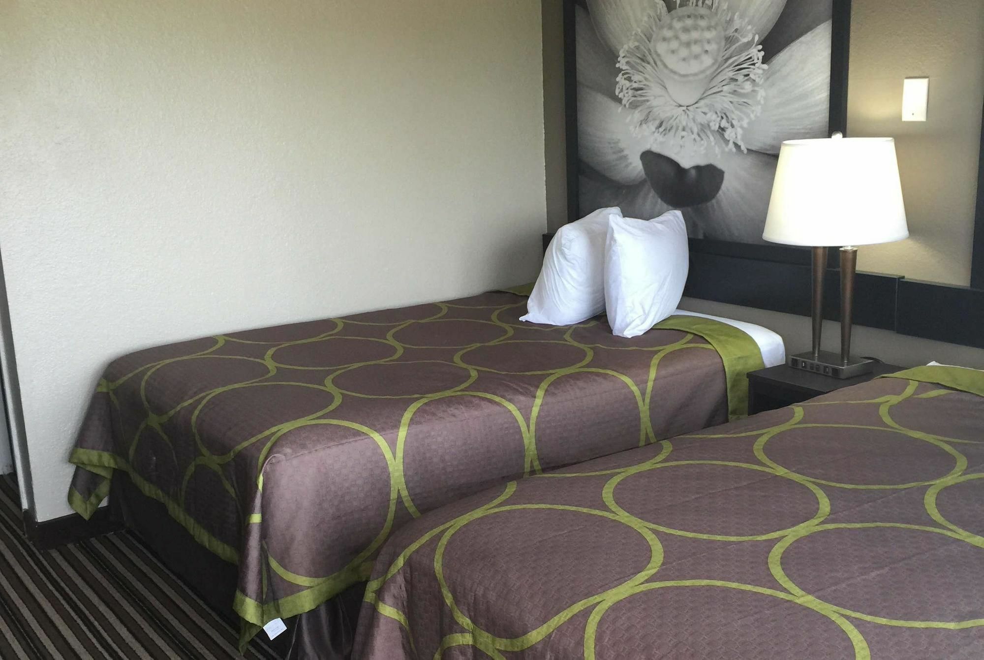 Super 8 By Wyndham Florence Extérieur photo