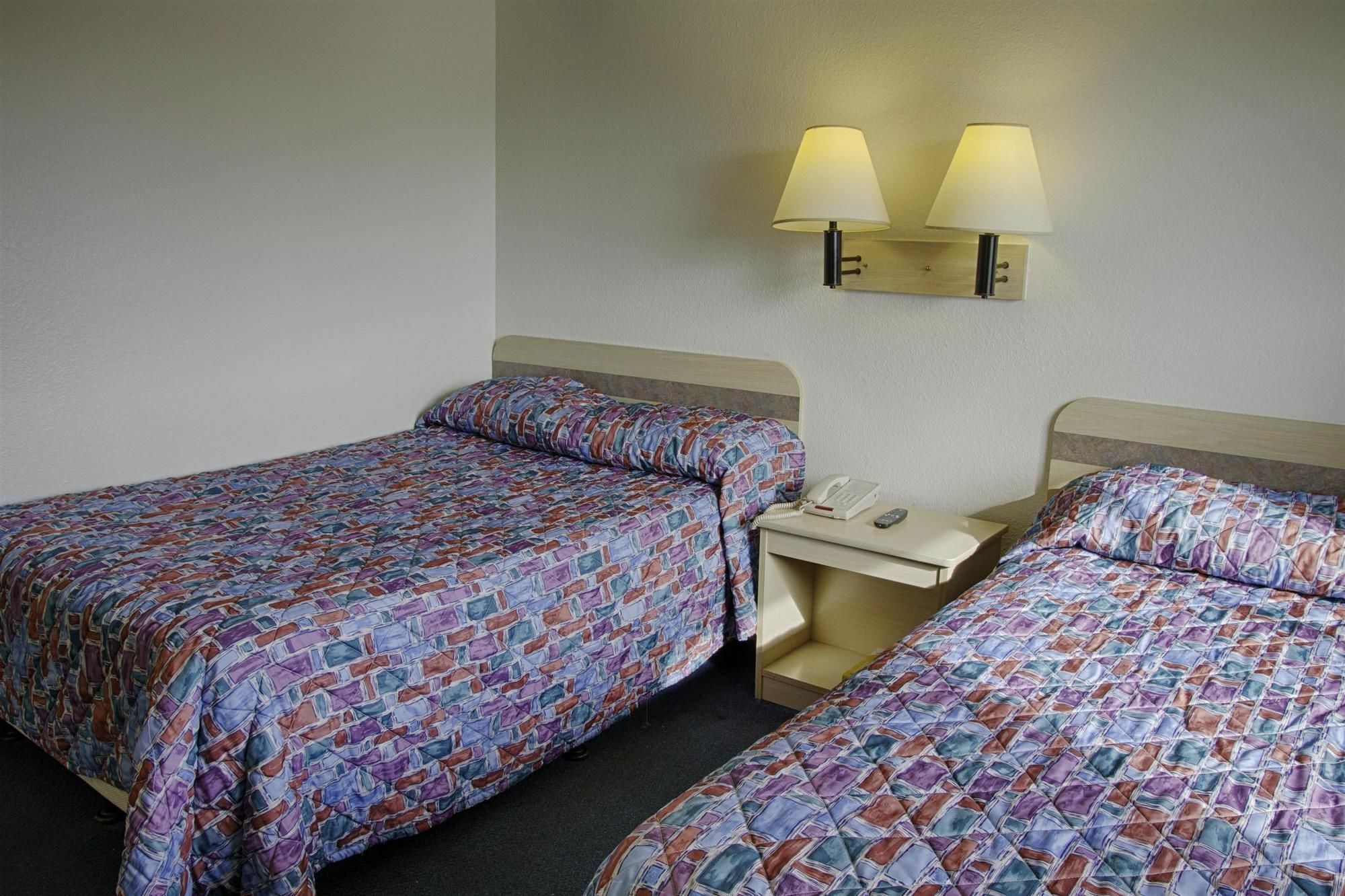 Super 8 By Wyndham Florence Extérieur photo